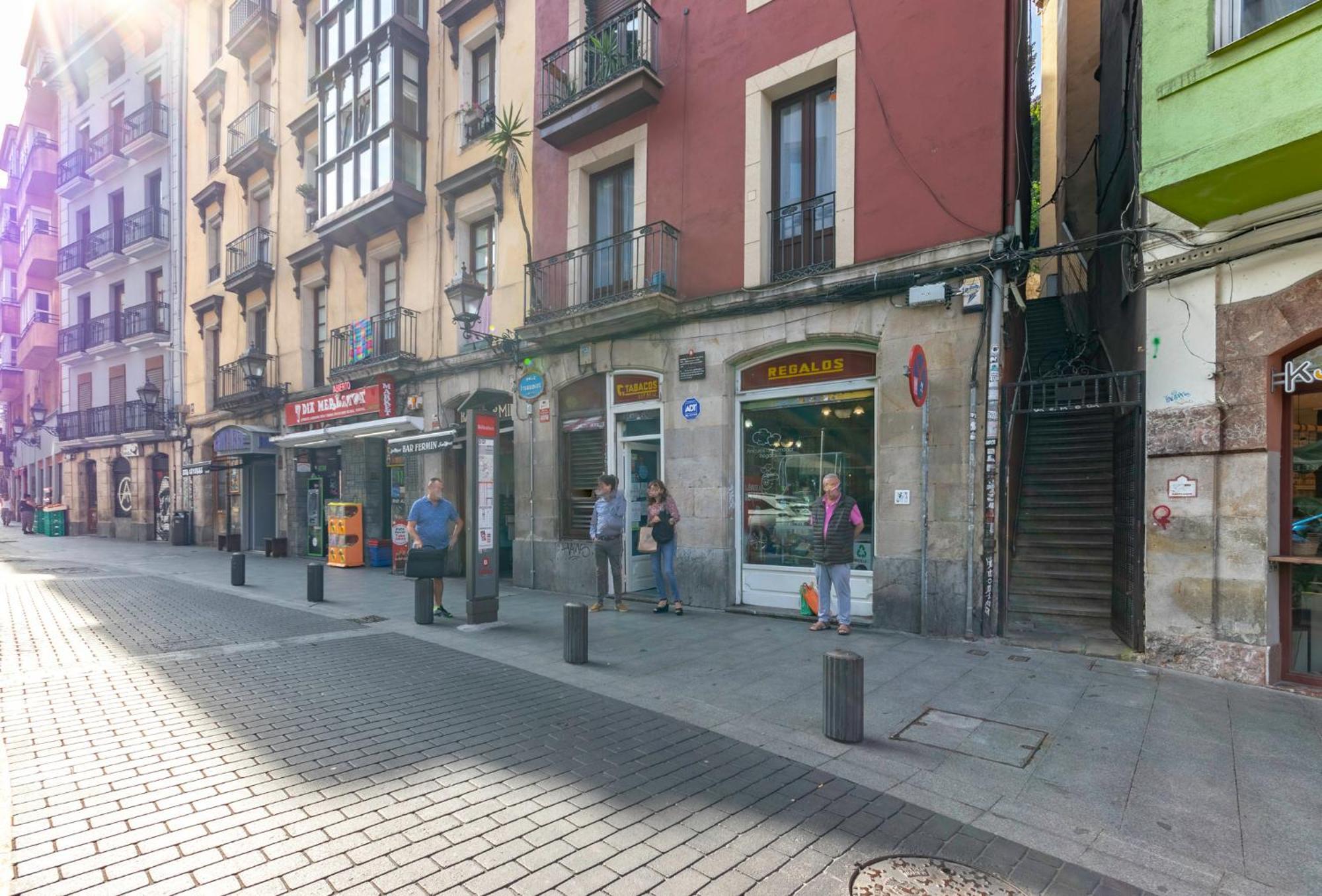 Plaza Unamuno - Casco Viejo - Parking Opcional Bilbao Exterior photo